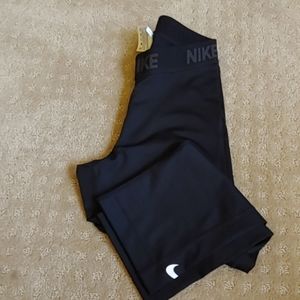 Nike workout capris dri-fit